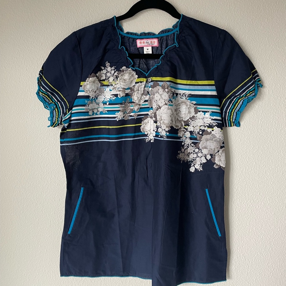 Koi scrub top. Size m. New no tags